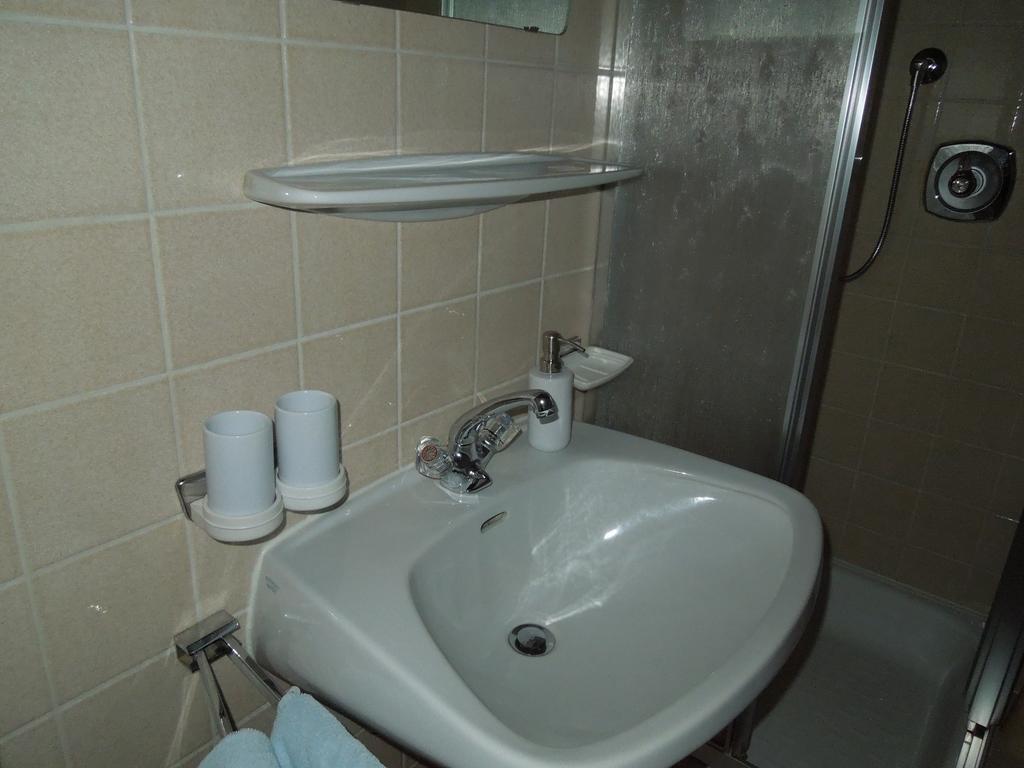 לינה וארוחת בוקר לרמוס Haus Bergkranz חדר תמונה